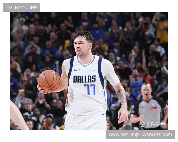 东契奇突破分球助攻，独行侠快攻节奏流畅